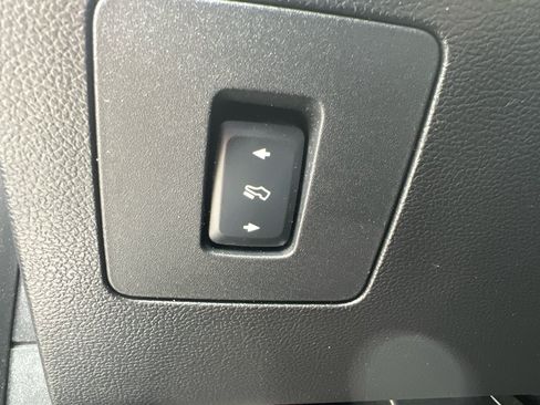 Used 2017 Ford F150 Lariat w/ Trailer Tow Package AWD/4WD image 15