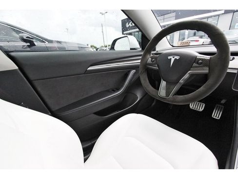 Used 2022 Tesla Model 3 Performance AWD/4WD image 9