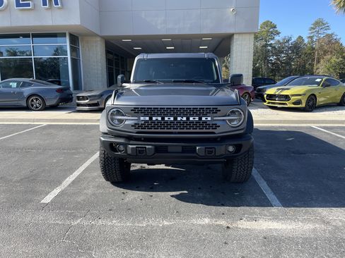 New 2025 Ford Bronco Badlands w/ Sasquatch Package image 2