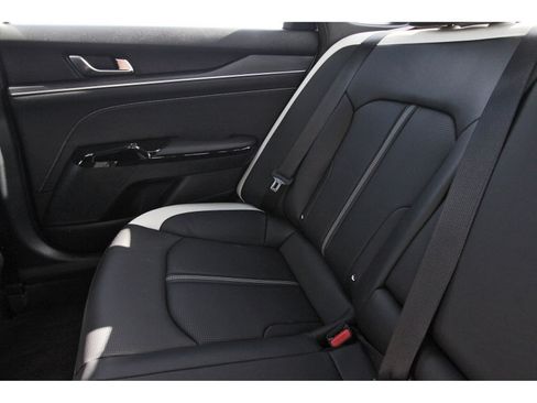 Used 2025 Kia K5 GT-Line AWD/4WD image 13