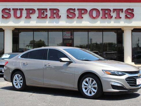 Used 2024 Chevrolet Malibu LT image 1