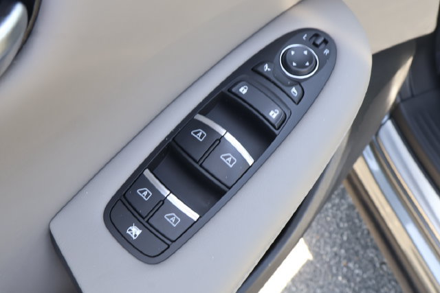Used 2023 INFINITI QX50 Luxe FWD image 13