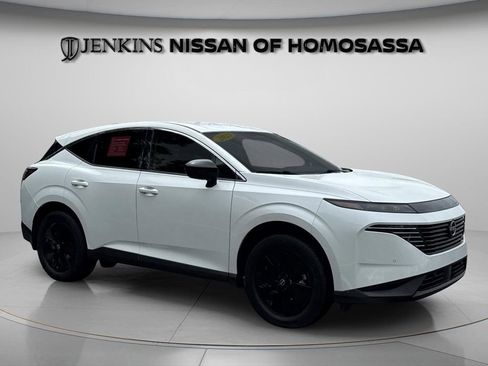 Certified 2025 Nissan Murano SV FWD image 1