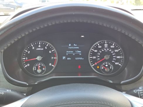 Used 2022 Kia Telluride EX w/ EX Premium Package FWD image 30