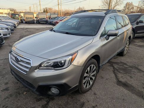 Used 2015 Subaru Outback 2.5i Limited w/ Popular Package #4 image 3