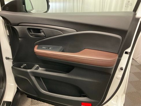 Used 2024 Honda Passport EX-L image 29