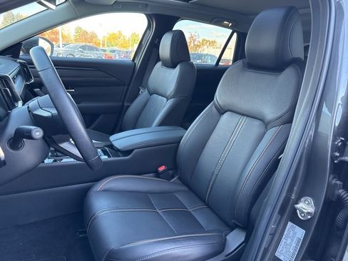 Used 2025 MAZDA CX-50 AWD 2.5 S w/ Premium Plus Pkg image 14