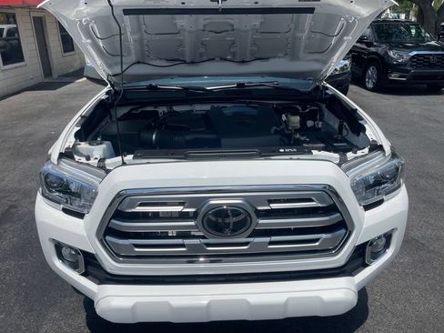 Used 2018 Toyota Tacoma Limited AWD/4WD image 23