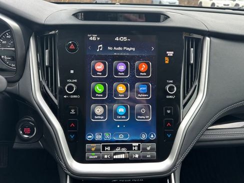 Used 2025 Subaru Outback Limited image 16