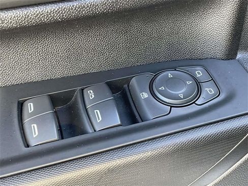 Used 2023 Chevrolet Silverado 2500 Custom w/ Custom Convenience Package image 17