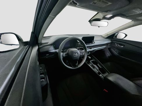 Used 2023 Honda Accord EX image 17