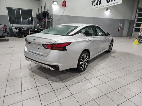 Certified 2019 Nissan Altima 2.5 Platinum image 7