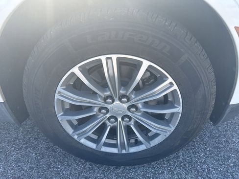 Used 2018 Cadillac XT5 Luxury w/ Driver Awareness Package image 6