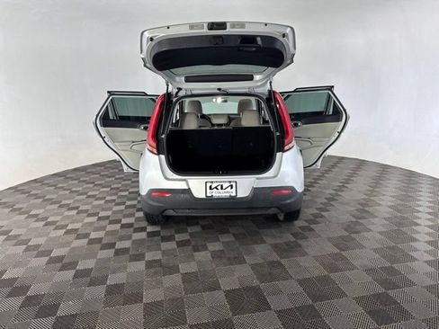 Certified 2021 Kia Soul LX FWD image 17