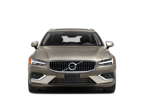 Used 2020 Volvo V60 T5 Momentum w/ Protection Package Premier image 4