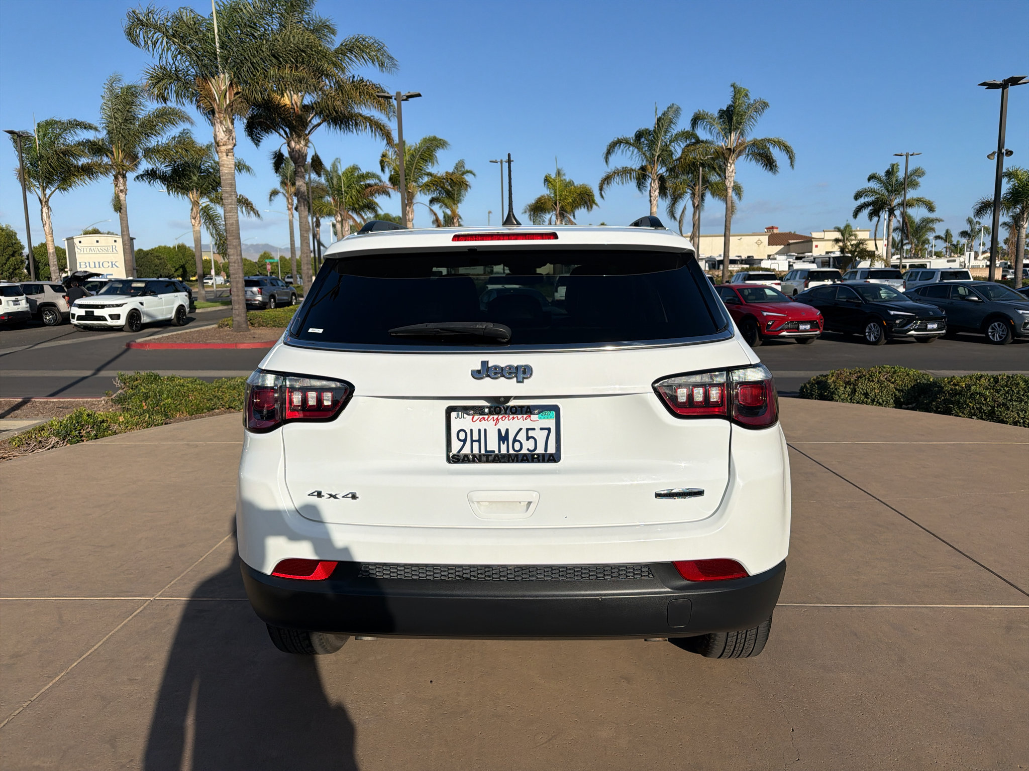 Used 2023 Jeep Compass Latitude AWD/4WD image 6