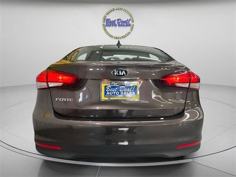 Used 2018 Kia Forte LX FWD image 4