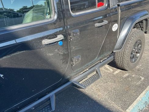Used 2021 Jeep Gladiator Sport AWD/4WD image 5