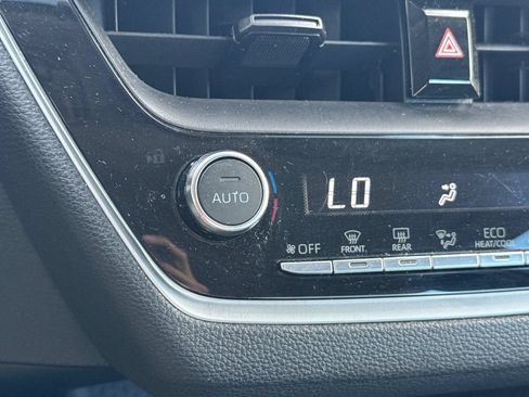 Used 2024 Toyota Corolla LE FWD image 28