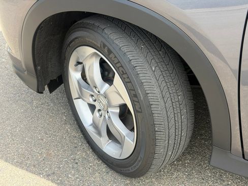 Used 2017 Honda HR-V LX image 15