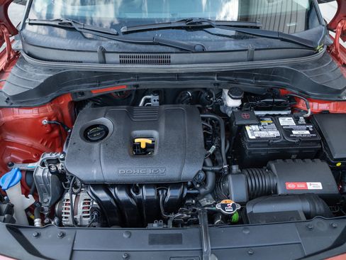Used 2021 Kia Soul LX FWD image 8