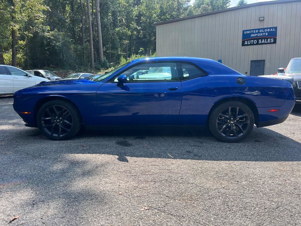 Used 2020 Dodge Challenger SXT w/ Blacktop Package RWD image 14