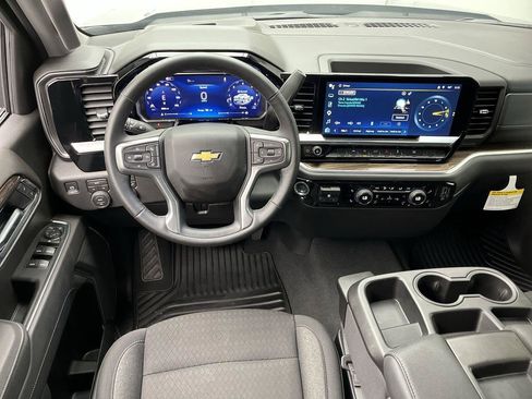 Used 2026 Chevrolet Silverado 1500 LT AWD/4WD image 14
