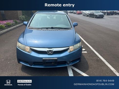 Used 2010 Honda Civic LX image 1
