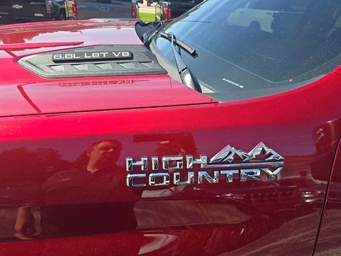 Used 2022 Chevrolet Silverado 2500 High Country w/ Z71 Off-Road Package image 33