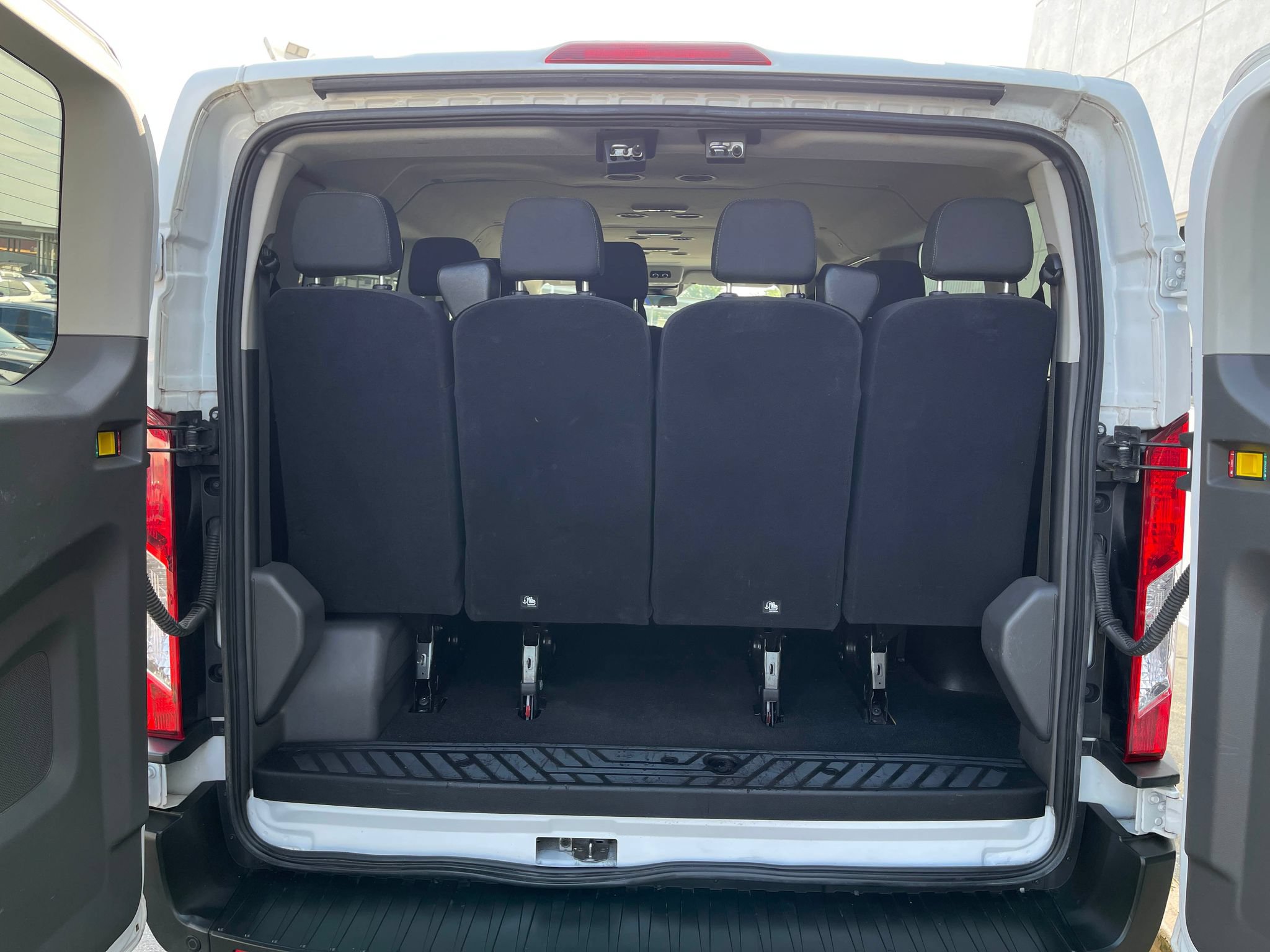 Used 2021 Ford Transit 350 XLT RWD image 21