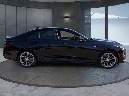 Used 2025 Cadillac CT4 Sport RWD image 7
