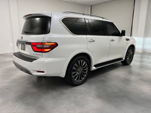 Used 2022 Nissan Armada Platinum w/ Captain's Chairs Package RWD image 9