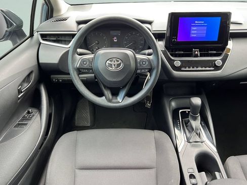 Used 2024 Toyota Corolla LE FWD image 11
