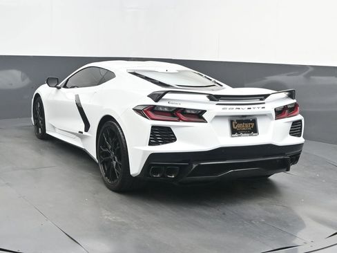 Used 2023 Chevrolet Corvette Stingray Premium Cpe w/ Z51 Performance Package image 3