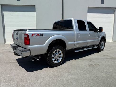 Used 2014 Ford F250 Lariat w/ Lariat Ultimate Package AWD/4WD image 8