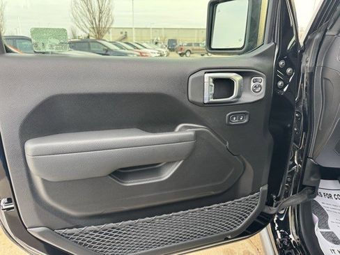 New 2026 Jeep Wrangler Unlimited Rubicon image 8