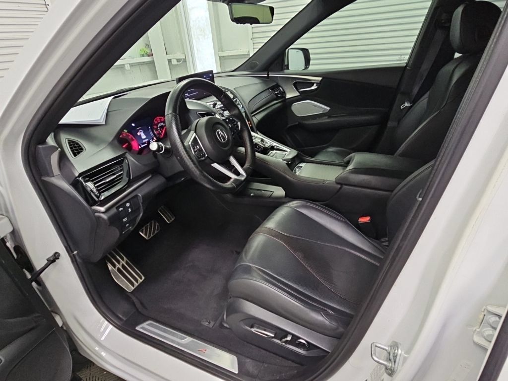 Used 2023 Acura RDX w/ Advance Package FWD image 11
