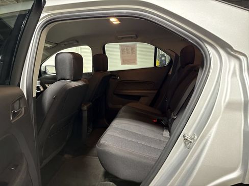 Used 2017 Chevrolet Equinox LT w/ Convenience Package FWD image 22