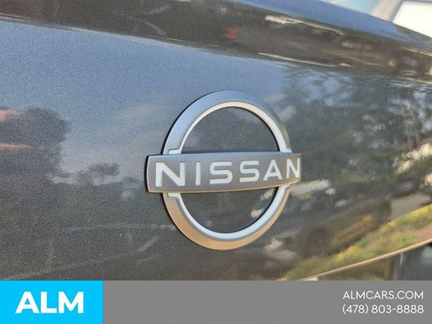 Used 2024 Nissan Versa SV FWD image 11