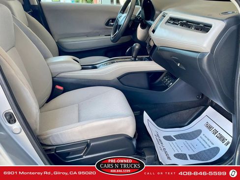 Used 2017 Honda HR-V EX image 14