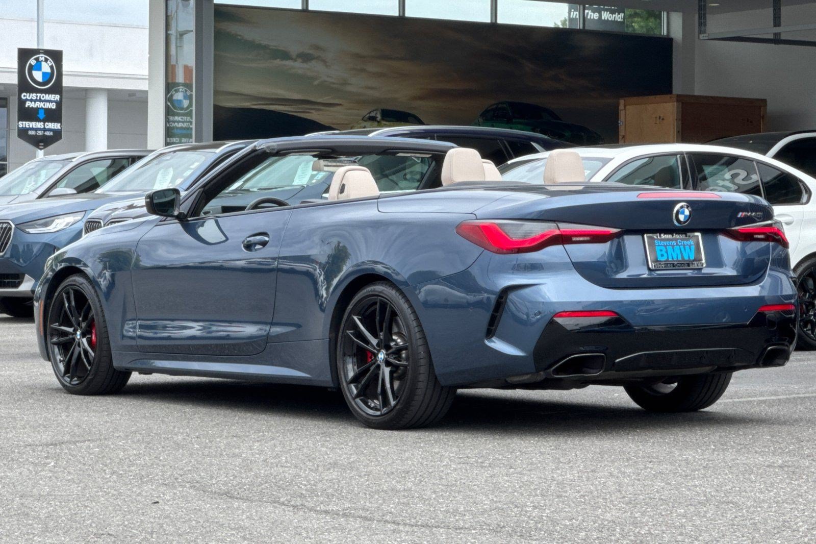 Used 2024 BMW M440i Convertible RWD image 3