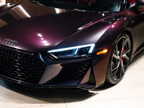 Used 2022 Audi R8 V10 w/ Carbon Exterior Package image 18