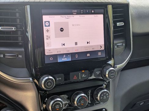 New 2026 RAM 1500 Express AWD/4WD image 18
