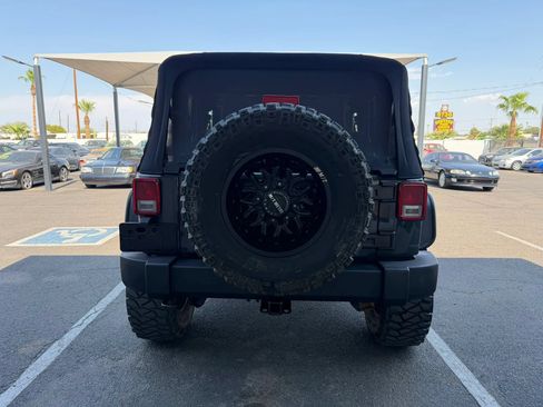 Used 2016 Jeep Wrangler Sport w/ Quick Order Package 23S AWD/4WD image 9
