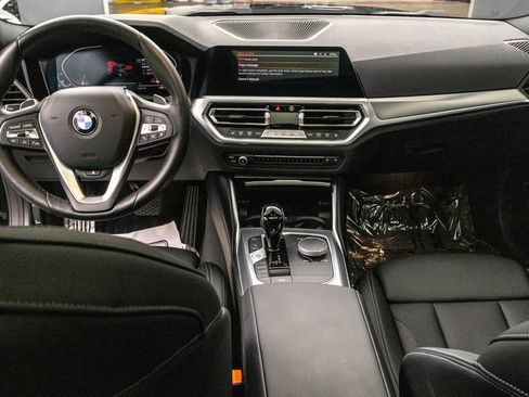 Used 2022 BMW 230i Coupe w/ Convenience Package RWD image 25