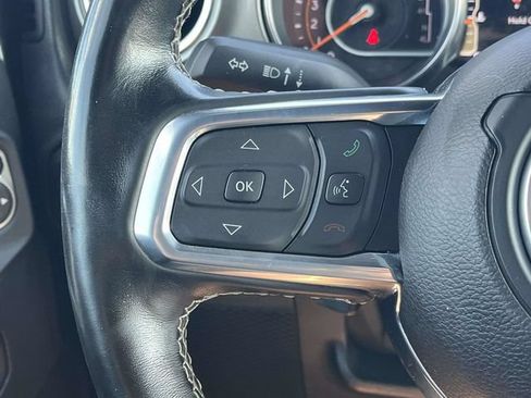 Used 2022 Jeep Wrangler Unlimited Sahara w/ Cold Weather Group AWD/4WD image 26