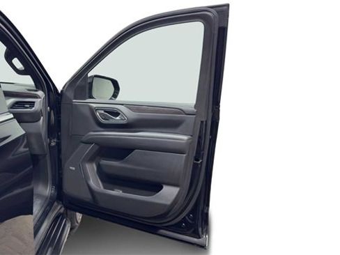Used 2023 Chevrolet Tahoe LT w/ Luxury Package image 9