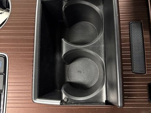 Used 2024 Toyota Sienna XLE image 37