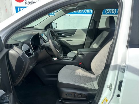 Certified 2023 Chevrolet Equinox LS w/ LS Convenience Package image 25