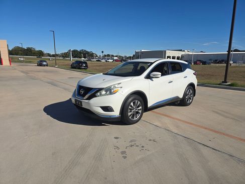 Used 2017 Nissan Murano S w/ Navigation Package image 31